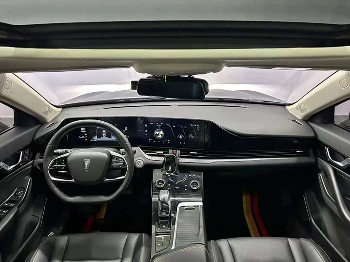 Фото 4 - Bestune B70