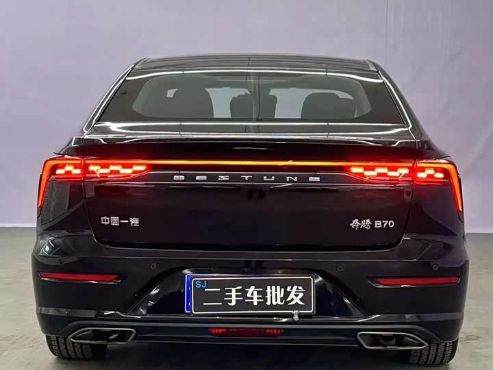 Фото 9 - Bestune B70
