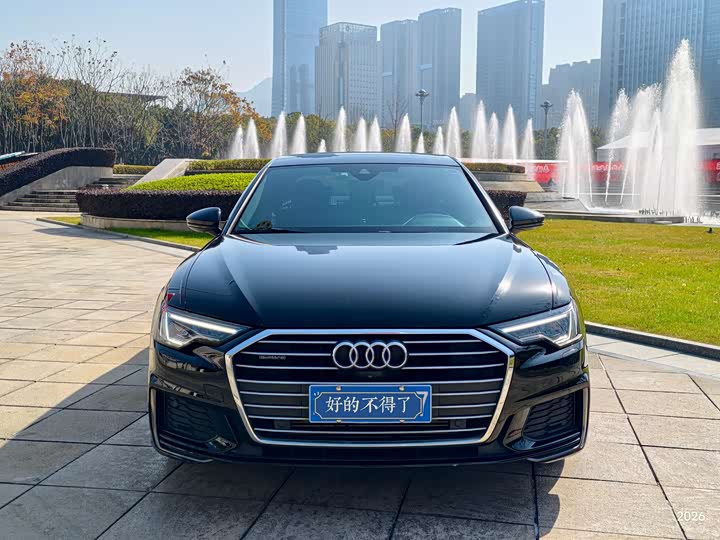 Фото 2 - Audi A6L