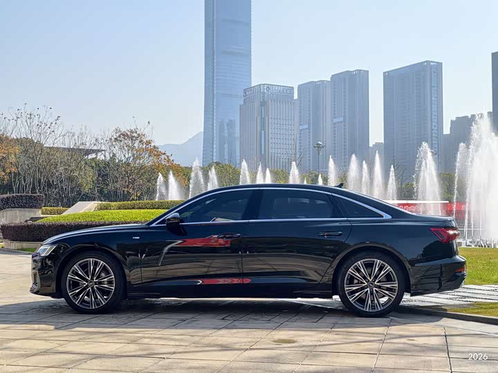 Фото 3 - Audi A6L