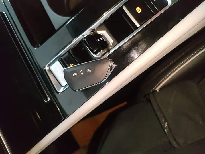 Фото 9 - Volkswagen Teramont Pro