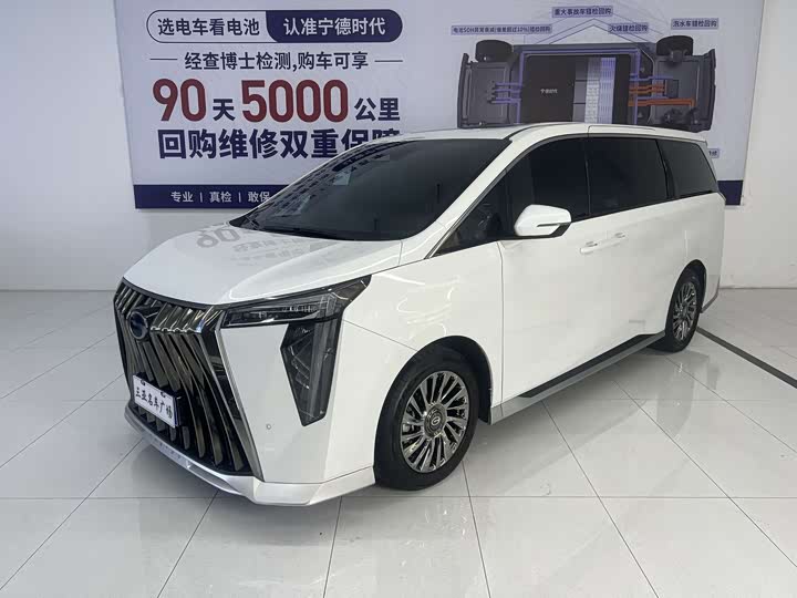 Фото 1 - GAC Trumpchi M8