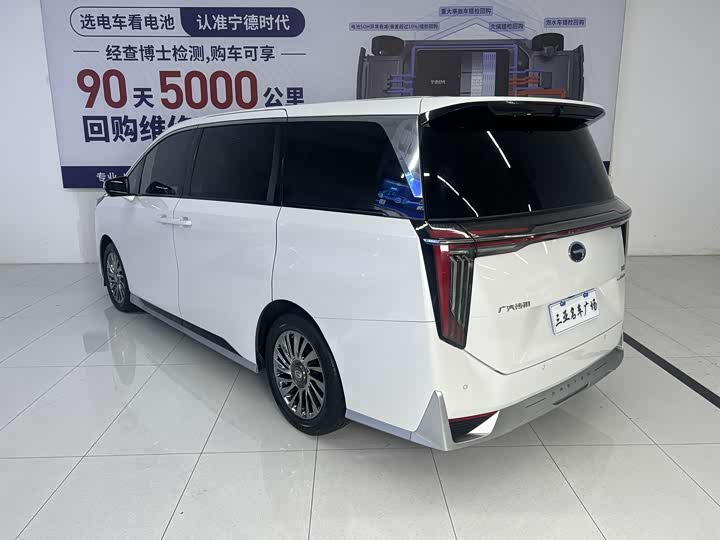 Фото 4 - GAC Trumpchi M8