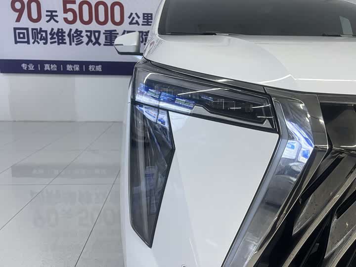 Фото 6 - GAC Trumpchi M8