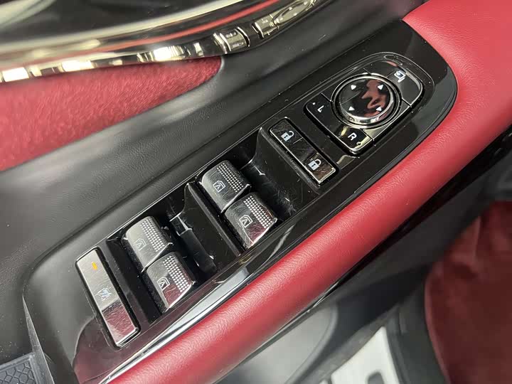 Фото 8 - GAC Trumpchi M8