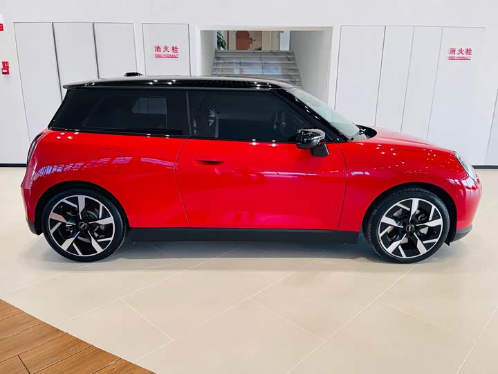 Фото 3 - Mini Cooper