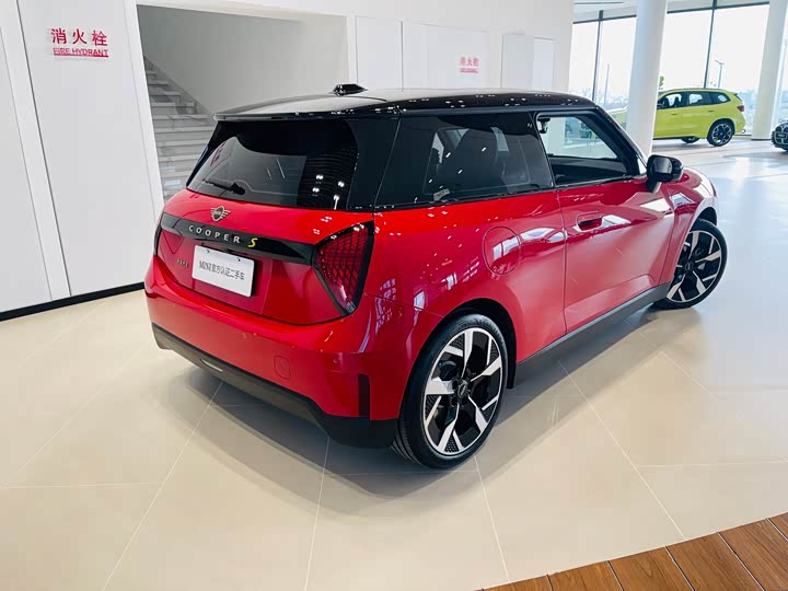 Фото 4 - Mini Cooper