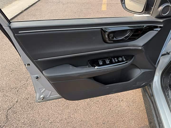 Фото 6 - Honda e:NP2