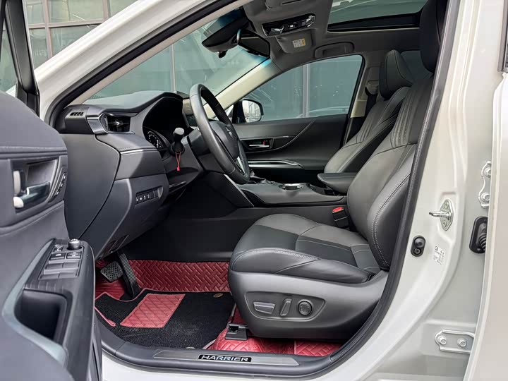 Фото 6 - Toyota Harrier