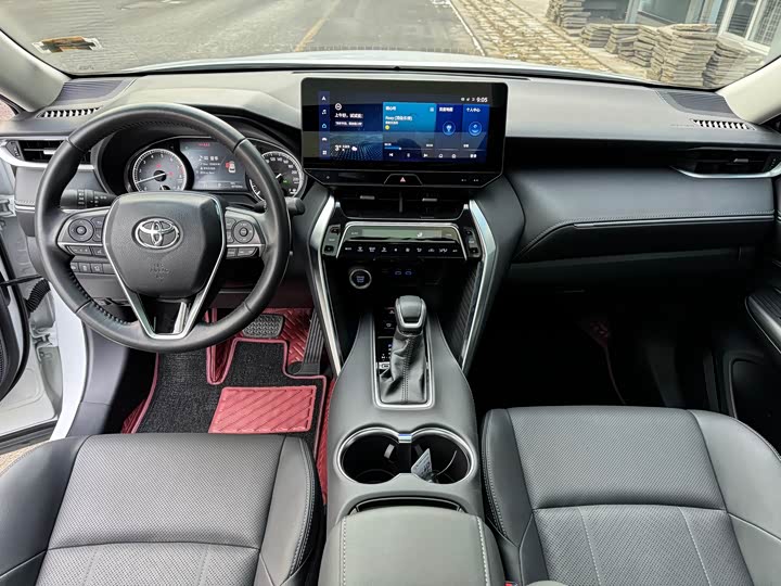 Фото 8 - Toyota Harrier