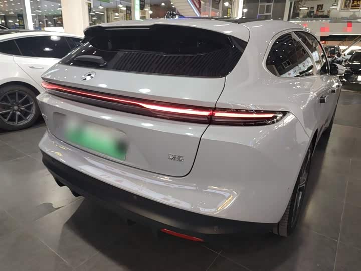 Фото 6 - Nio ET5