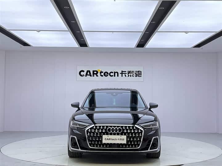 Фото 8 - Audi A8