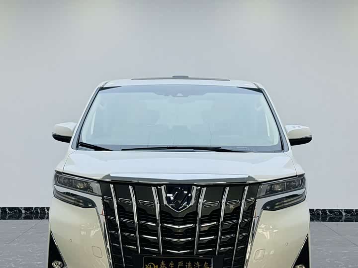 Фото 2 - Toyota Alphard