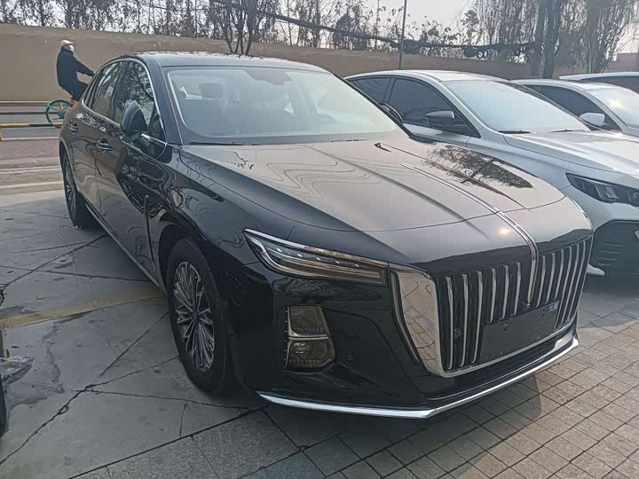 Фото 3 - Hongqi H5