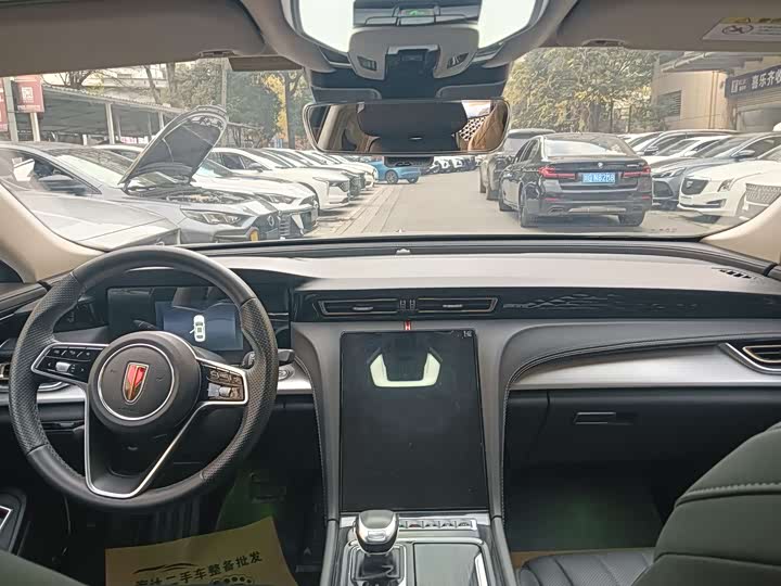 Фото 6 - Hongqi H5