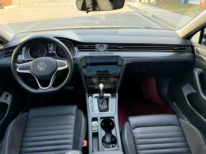 Фото 5 - Volkswagen Magotan