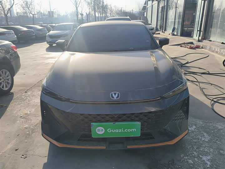 Фото 3 - Changan UNI-V