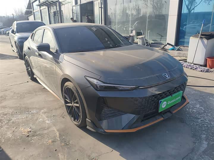 Фото 4 - Changan UNI-V