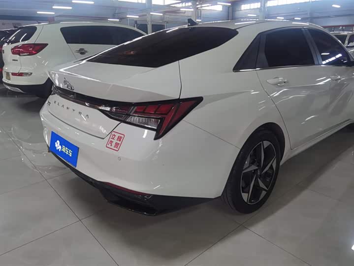 Фото 3 - Hyundai Elantra N line