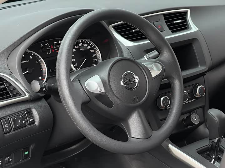 Фото 6 - Nissan Sylphy