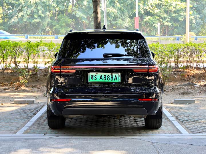 Фото 6 - LiXiang One