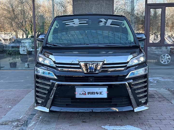 Фото 3 - Toyota Vellfire