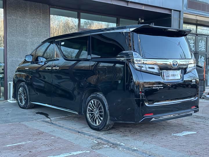 Фото 6 - Toyota Vellfire