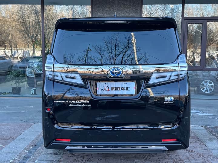 Фото 7 - Toyota Vellfire