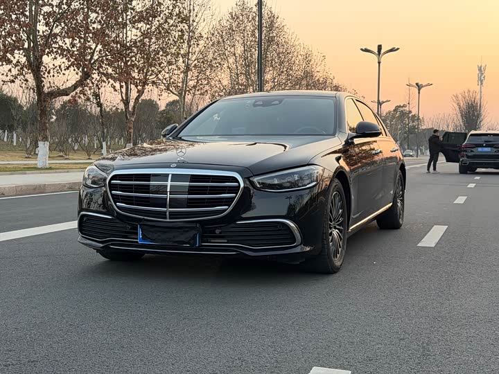 Фото 1 - Mercedes-Benz S-Class