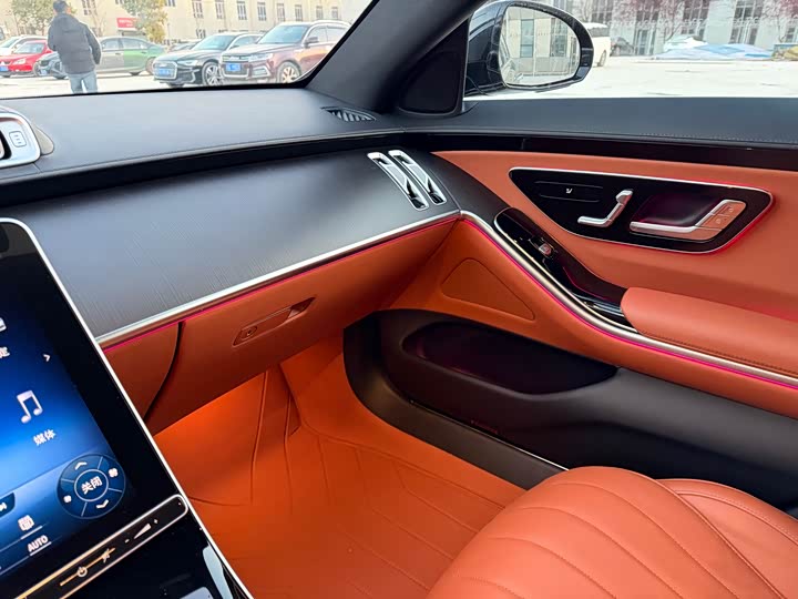 Фото 7 - Mercedes-Benz S-Class