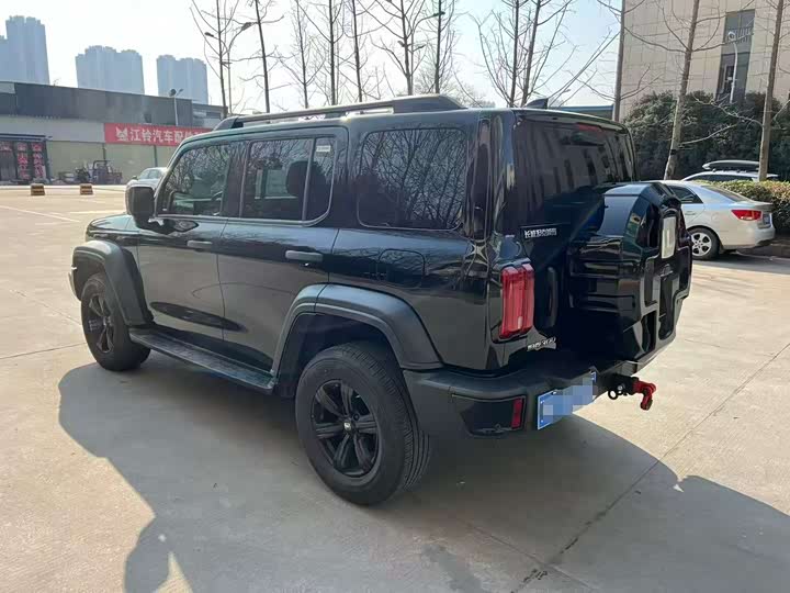 Фото 7 - Tank 300