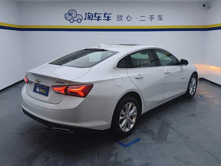 Фото 3 - Chevrolet Malibu XL