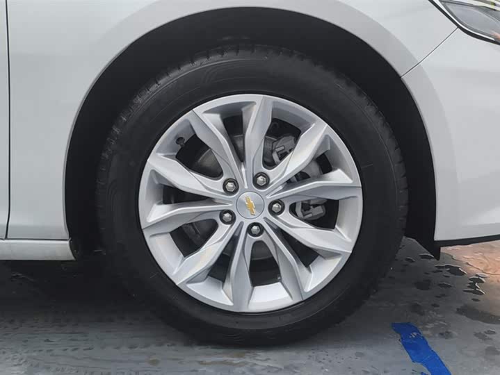 Фото 6 - Chevrolet Malibu XL