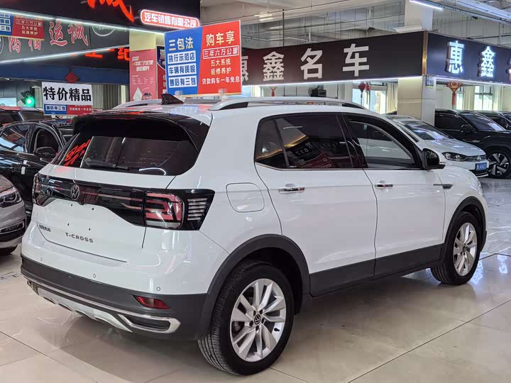 Фото 4 - Volkswagen T-Cross