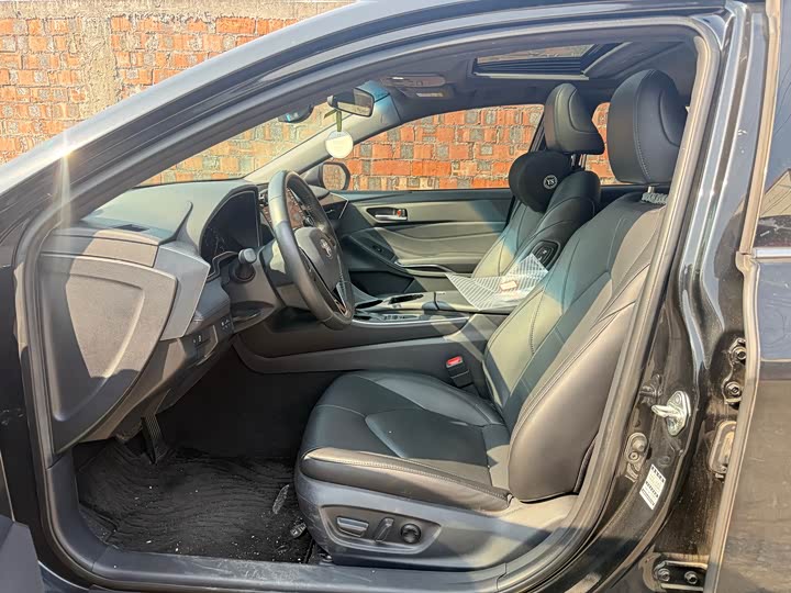 Фото 9 - Toyota Avalon