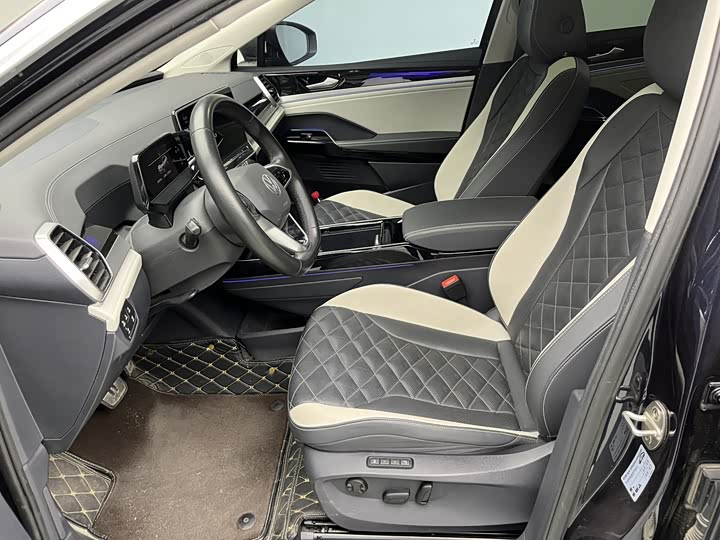 Фото 7 - Volkswagen ID.6 Crozz