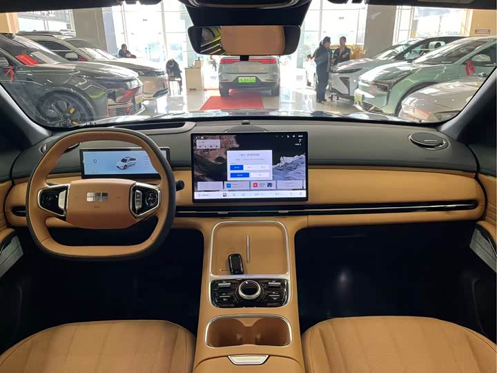 Фото 9 - Geely Galaxy Starship 7