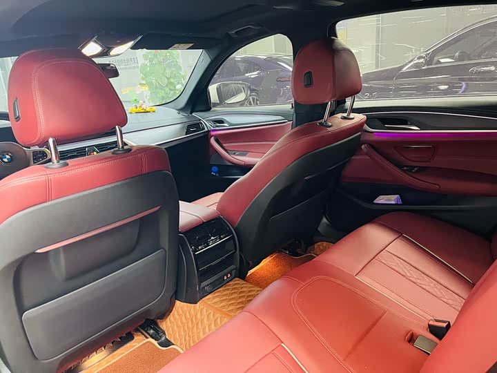 Фото 9 - BMW 5 Series