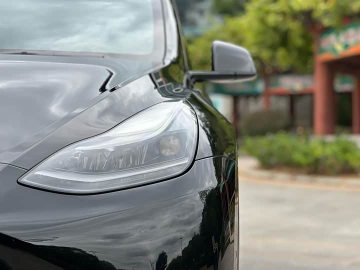 Фото 3 - Tesla Model Y