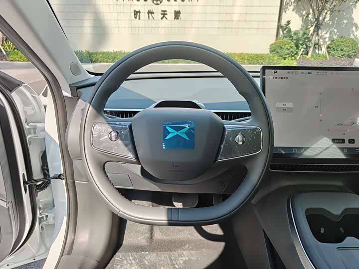 Фото 8 - XPeng Mona M03