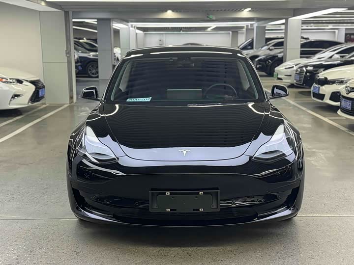 Фото 2 - Tesla Model 3