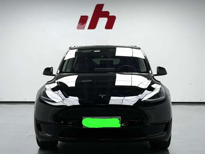 Фото 2 - Tesla Model Y