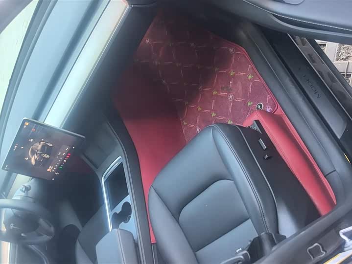 Фото 8 - Tesla Model Y