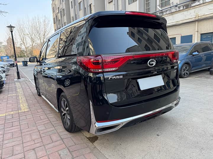 Фото 4 - GAC Trumpchi M8