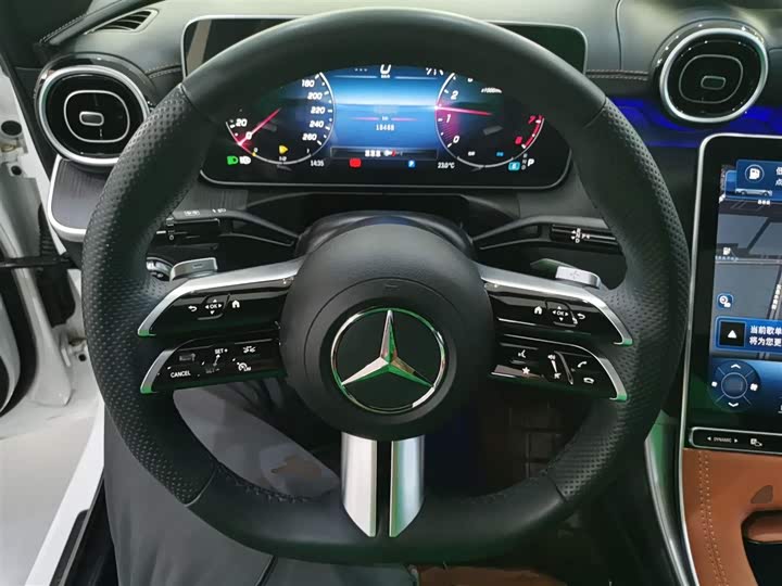 Фото 3 - Mercedes-Benz C-Class