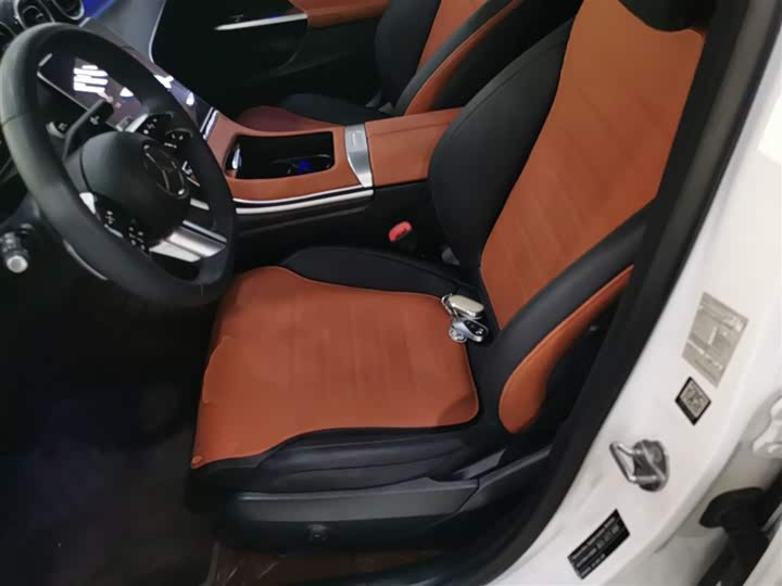 Фото 7 - Mercedes-Benz C-Class