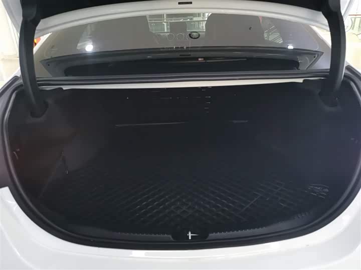 Фото 9 - Mercedes-Benz C-Class