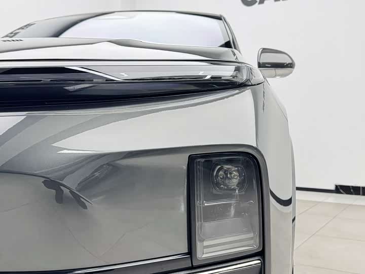 Фото 9 - LiXiang L8