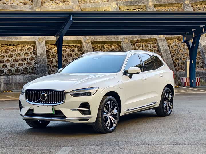 Фото 1 - Volvo XC60 Hybrid