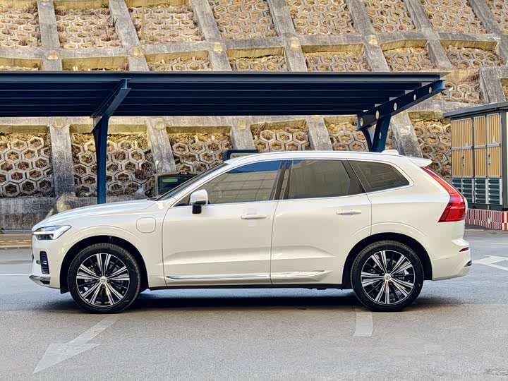 Фото 4 - Volvo XC60 Hybrid